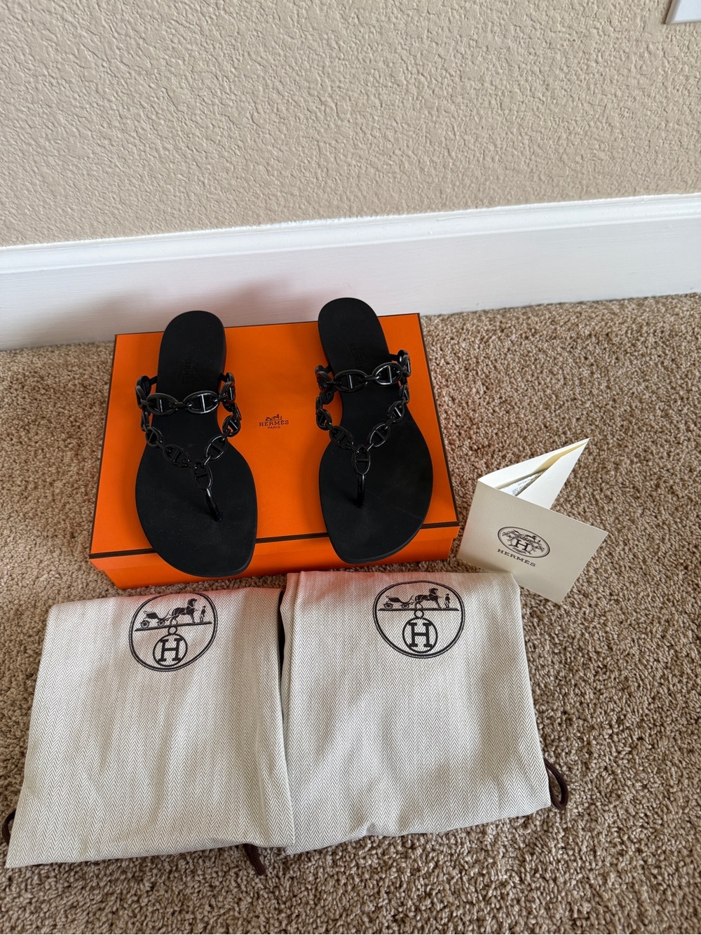 NEW Hermès Island Sandals Black Chaîne d’Ancre Size 40 Full Set
